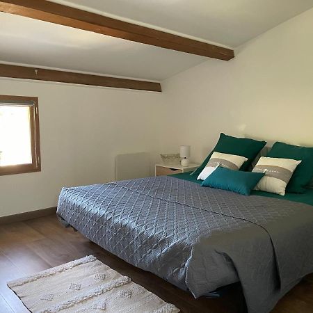 Maison Campagne Aixoise Эгюий Экстерьер фото