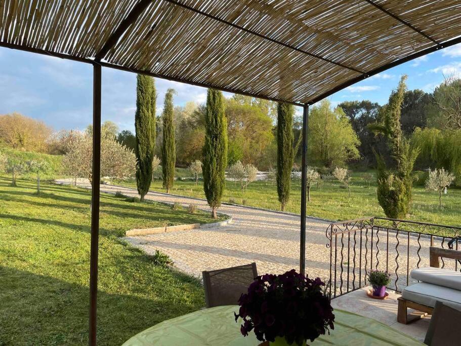 Maison Campagne Aixoise Эгюий Экстерьер фото